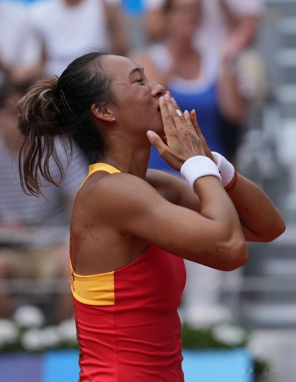 爆冷!网球强队意外出局震惊全场 爆冷!网球强队意外出局震惊全场