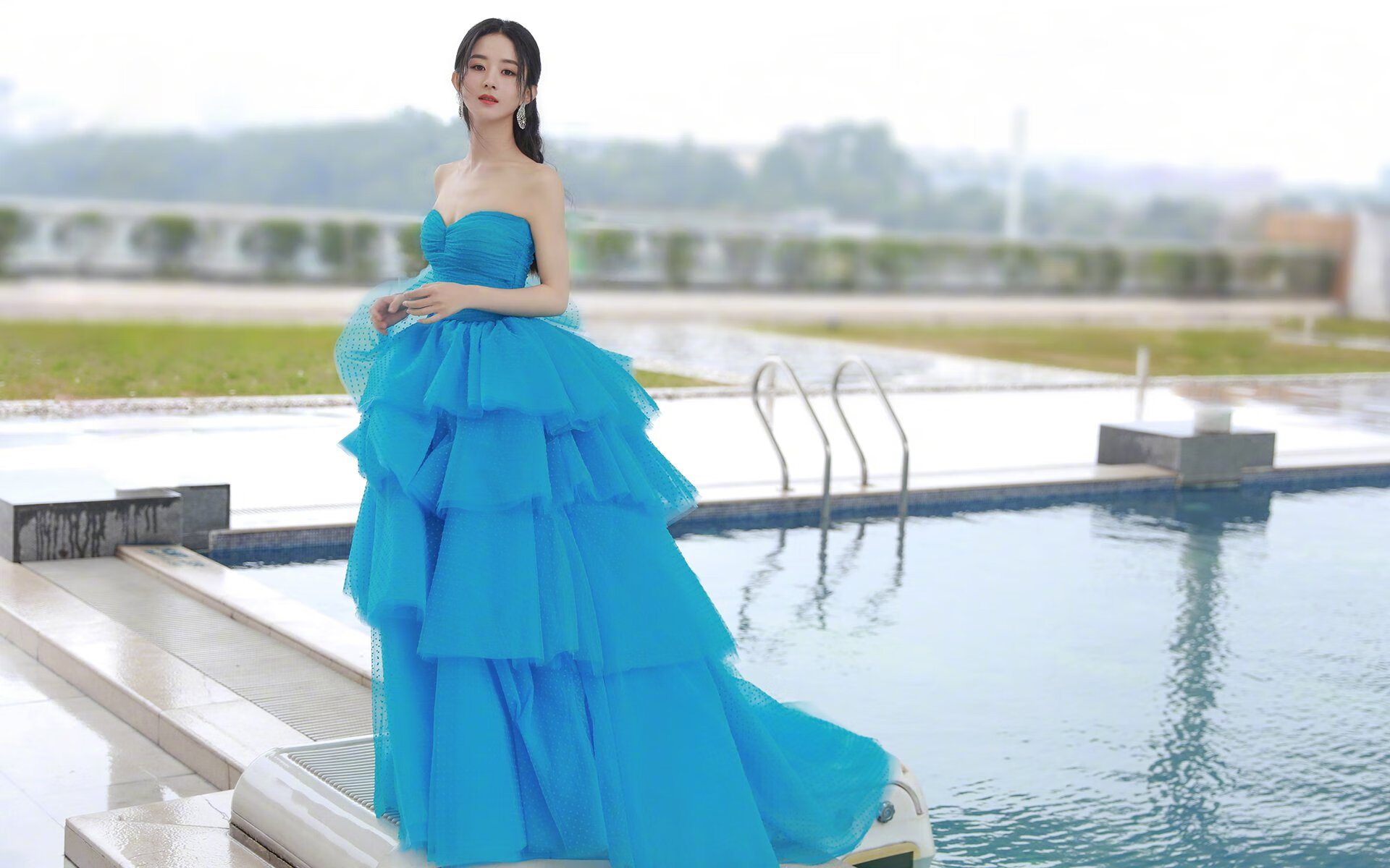 血脉之声,当厄瓜多尔草根掀翻豪门,奥斯梅恩在亚平宁宣告足球的本真