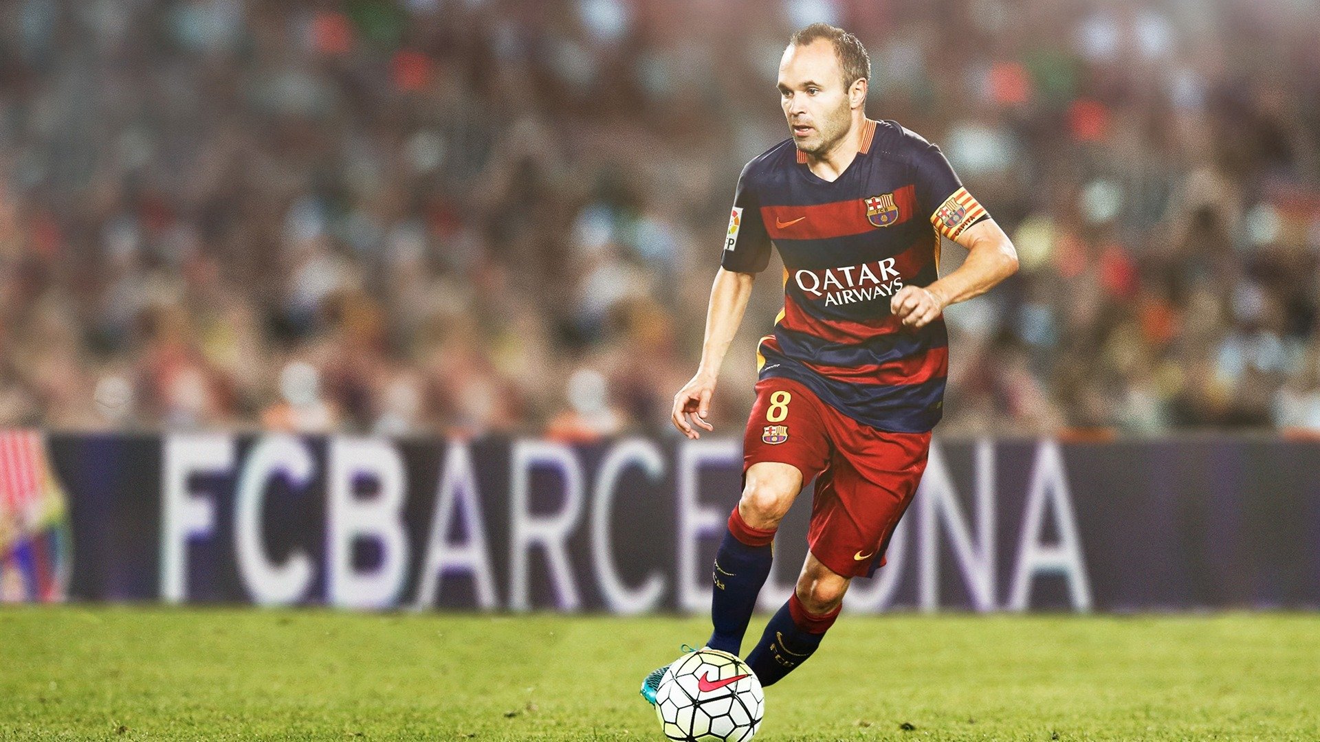 赛道交错处，钢铁猎豹与绿茵阴影的午夜对话