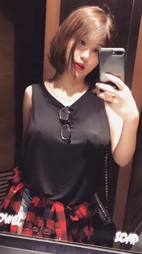 铁血红军与巴西闪电,利物浦战术完胜拜仁,马丁内利一剑封喉