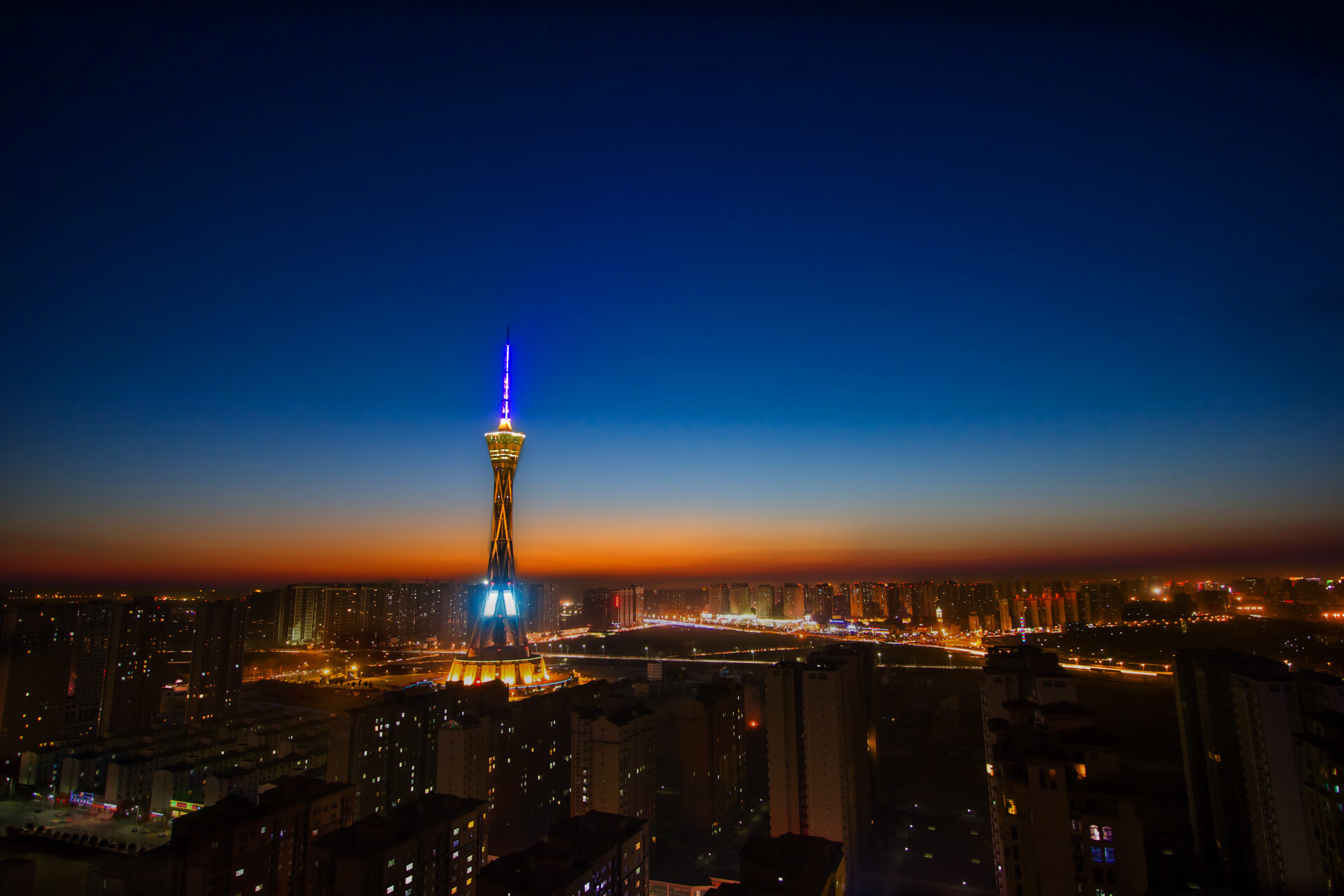 中亚铁骑的奇迹之夜,2026世界杯F组,乌兹别克斯坦绝杀乌拉圭,加维血战铸就经典