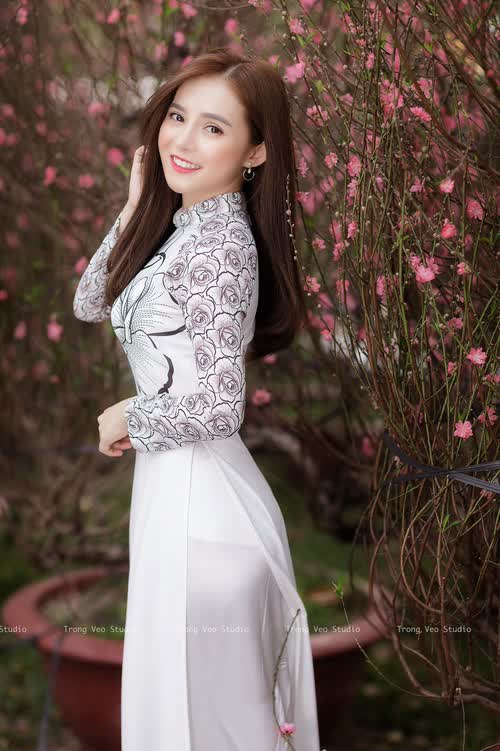 非洲雄狮的西班牙心脏,2026,加维如何用反足球摧毁捷克,为喀麦隆加冕